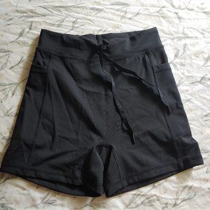 Aerie goals pocket drawcord 4" shortie